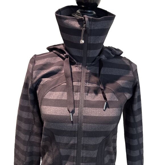 Lululemon Stride Jacket Full Zip Hoodie Black Grey Macro Stripe size 6 pockets - Picture 8 of 12